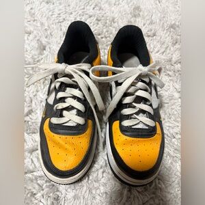 Nike Kids Orange and Black Sneakers